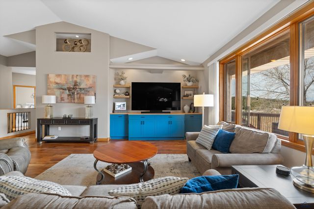 2920 SOURDOUGH RD, Rapid City, SD 57702