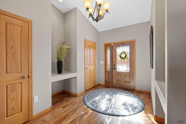 2920 SOURDOUGH RD, Rapid City, SD 57702