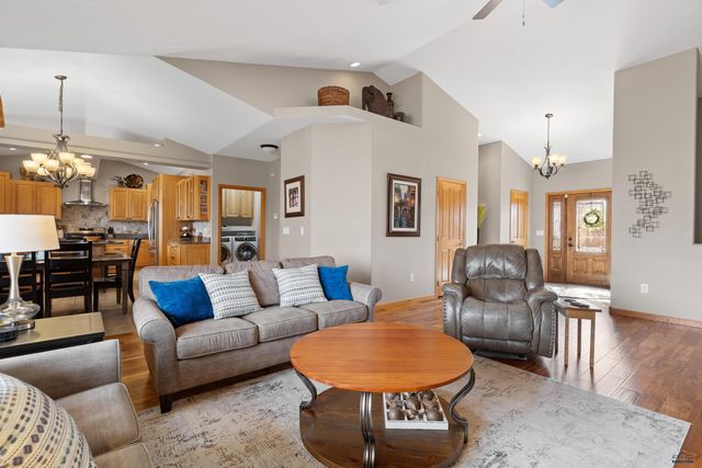 2920 SOURDOUGH RD, Rapid City, SD 57702