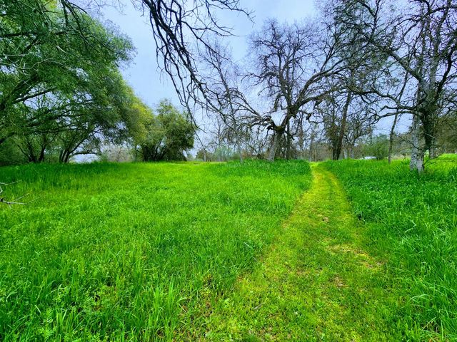 33671 Frazier Road, Auberry, CA 93602