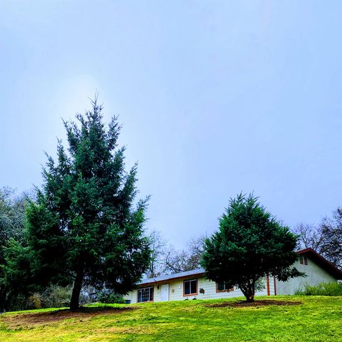 33671 Frazier Road, Auberry, CA 93602