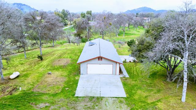 33671 Frazier Road, Auberry, CA 93602