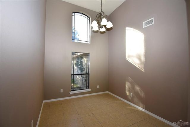 704 N Drennan Street, Edinburg, TX 78541