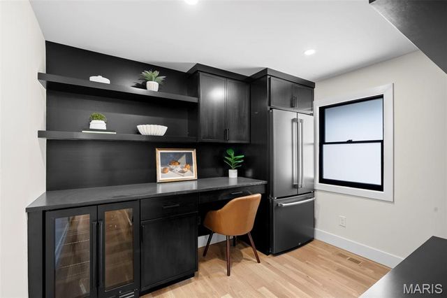 1534 Woodgate Drive, Frontenac, MO 63131