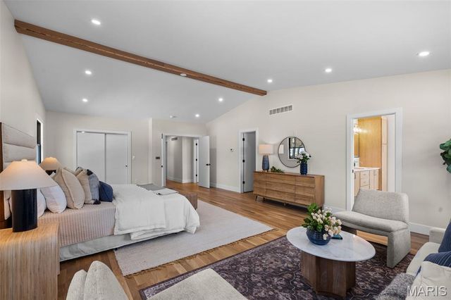 1534 Woodgate Drive, Frontenac, MO 63131