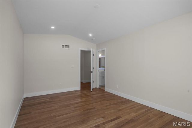 1534 Woodgate Drive, Frontenac, MO 63131