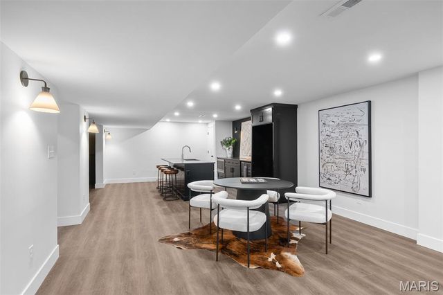 1534 Woodgate Drive, Frontenac, MO 63131