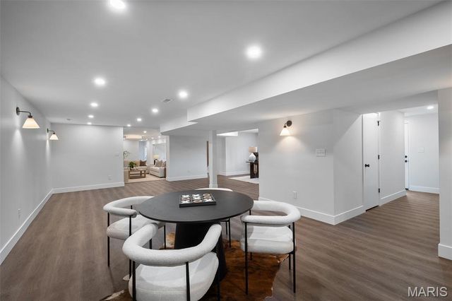 1534 Woodgate Drive, Frontenac, MO 63131