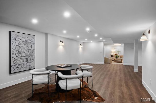 1534 Woodgate Drive, Frontenac, MO 63131