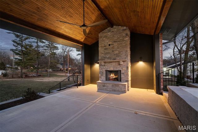 1534 Woodgate Drive, Frontenac, MO 63131