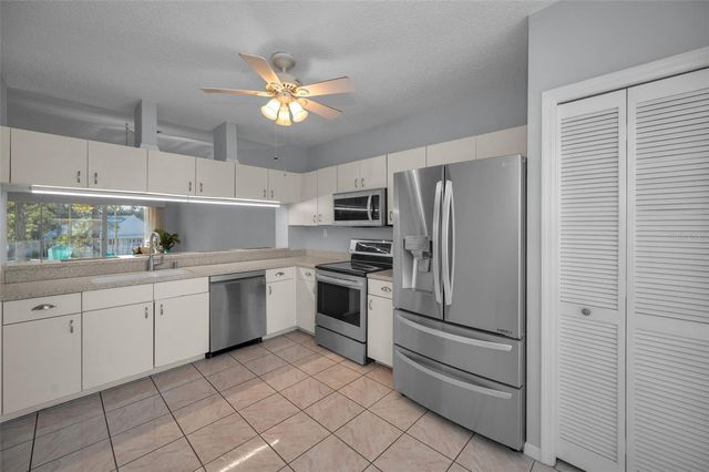 11620 SHIPWATCH DRIVE 1423, Largo, FL 33774