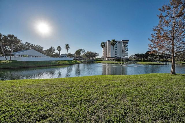 11620 SHIPWATCH DRIVE 1423, Largo, FL 33774