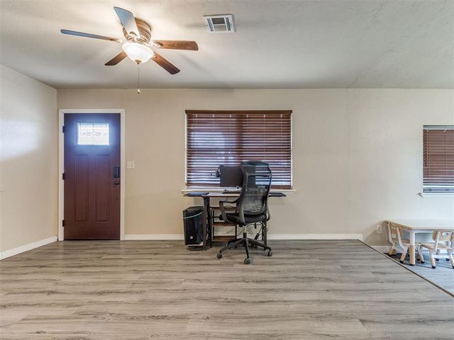 901 NW 1st Street, Moore, OK 73160
