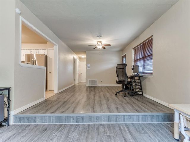 901 NW 1st Street, Moore, OK 73160