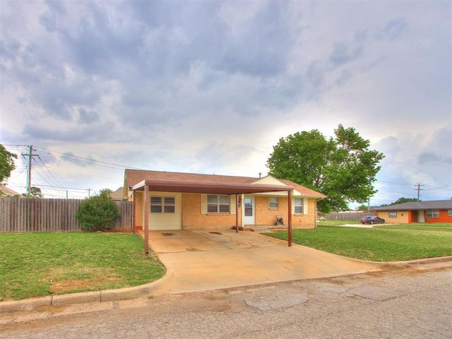 901 NW 1st Street, Moore, OK 73160