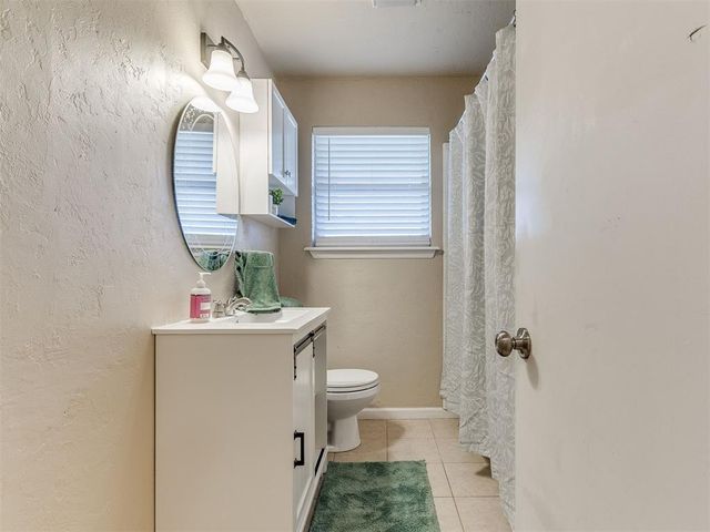 901 NW 1st Street, Moore, OK 73160