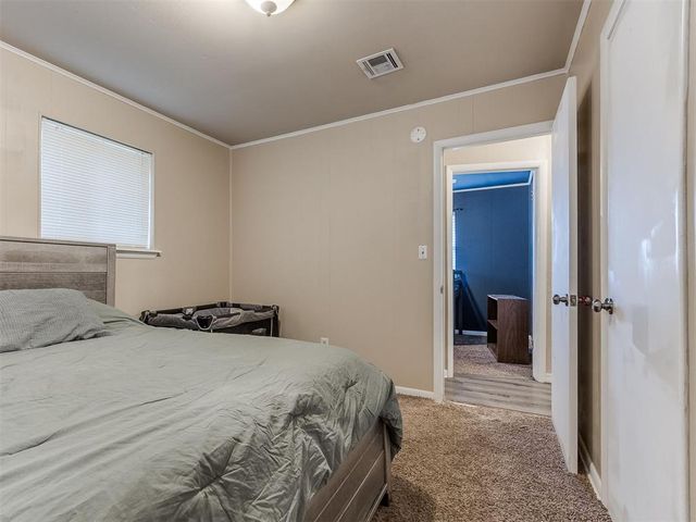 901 NW 1st Street, Moore, OK 73160