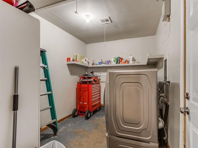 901 NW 1st Street, Moore, OK 73160