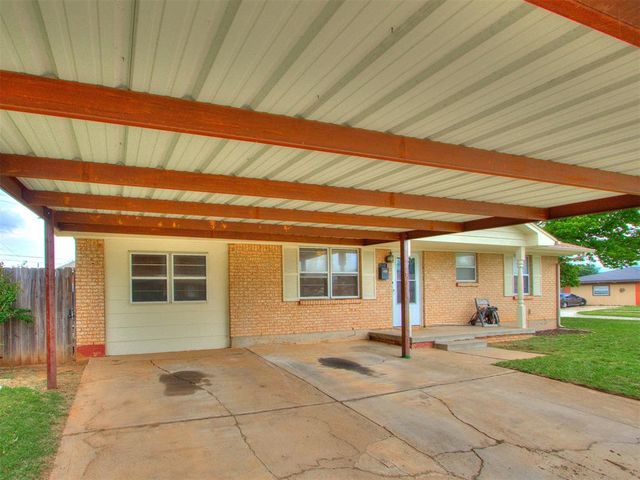 901 NW 1st Street, Moore, OK 73160