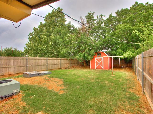 901 NW 1st Street, Moore, OK 73160