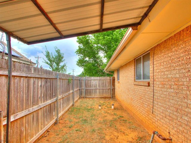 901 NW 1st Street, Moore, OK 73160