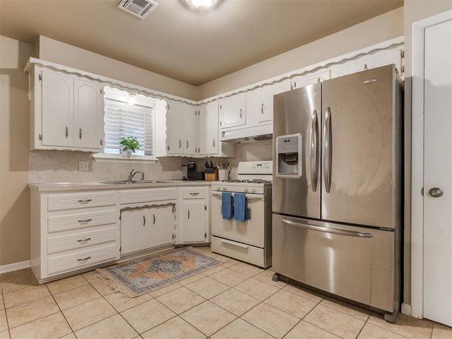 901 NW 1st Street, Moore, OK 73160