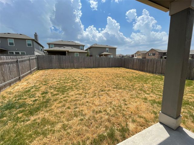 541 Ayinger LN, Austin, TX 78728