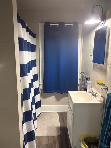 615 Fry Street, Fort Wayne, IN 46808