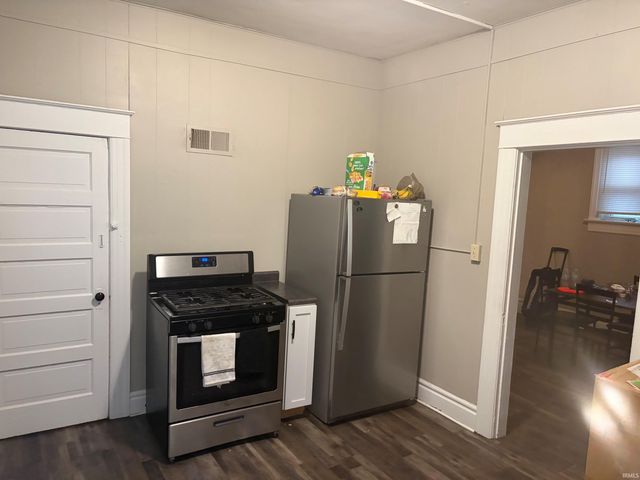615 Fry Street, Fort Wayne, IN 46808
