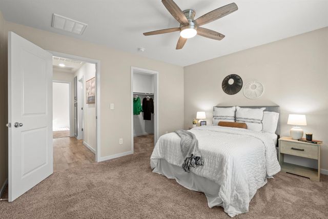 4388 Silver Cedar Ln, Sacramento, CA 95834