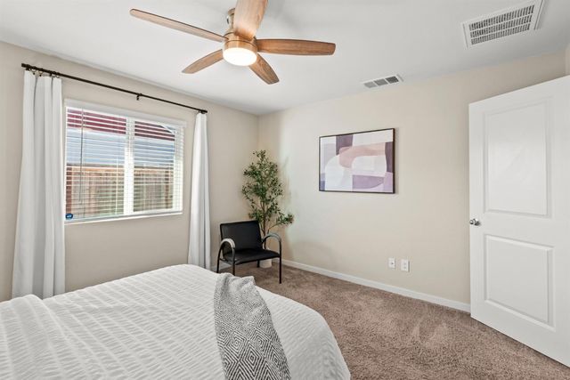 4388 Silver Cedar Ln, Sacramento, CA 95834