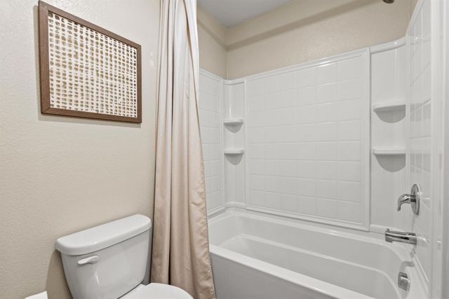 4388 Silver Cedar Ln, Sacramento, CA 95834