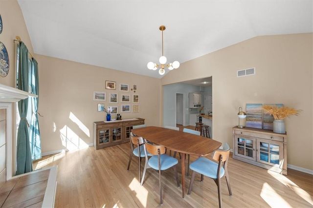 5811 W 124th Street, Overland Park, KS 66209