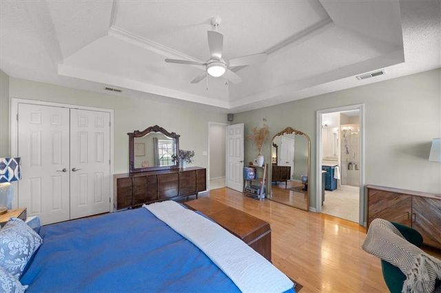 5811 W 124th Street, Overland Park, KS 66209