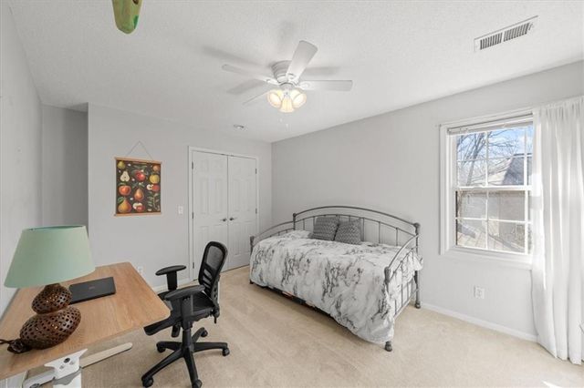 5811 W 124th Street, Overland Park, KS 66209