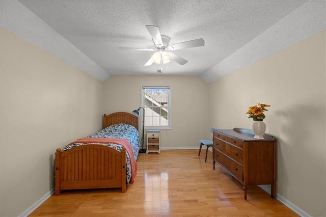 5811 W 124th Street, Overland Park, KS 66209