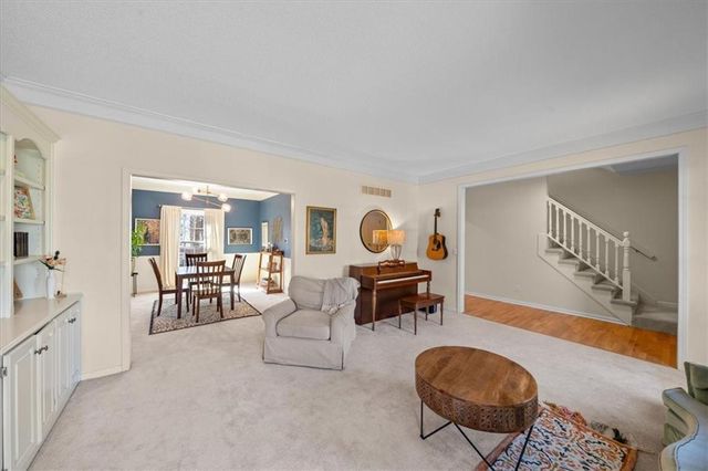 5811 W 124th Street, Overland Park, KS 66209