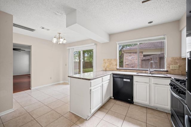 3018 Granite Lake Drive, Missouri City, TX 77459