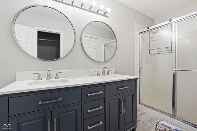 339 E Saint Clair Street, Indianapolis, IN 46202