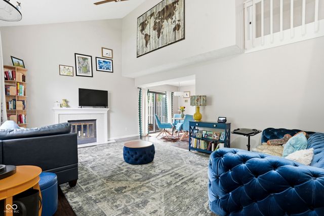 339 E Saint Clair Street, Indianapolis, IN 46202