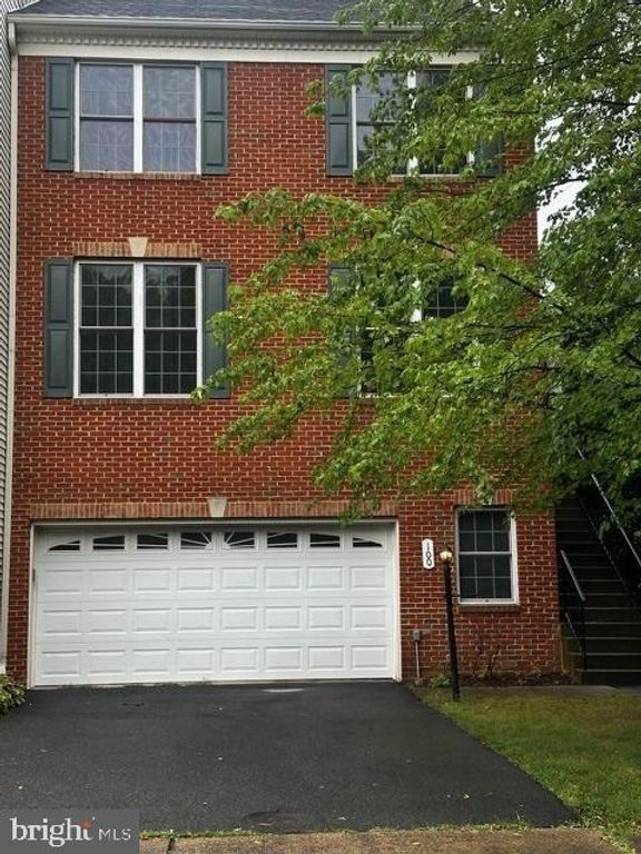 100 IVY HILLS TER, Purcellville, VA 20132