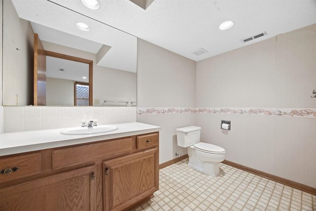 1986 S Longford St., Wichita, KS 67207