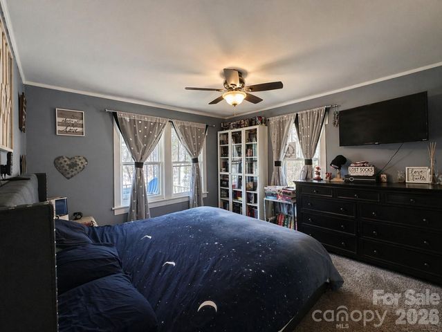 104 Old Fort Road, Fairview, NC 28730