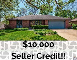 3835 SW Wood Valley DR, Topeka, KS 66610