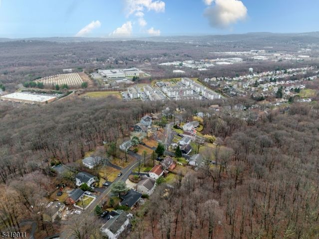 130 Valley View Dr, Rockaway Twp., NJ 07866