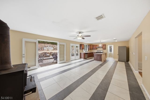 130 Valley View Dr, Rockaway Twp., NJ 07866