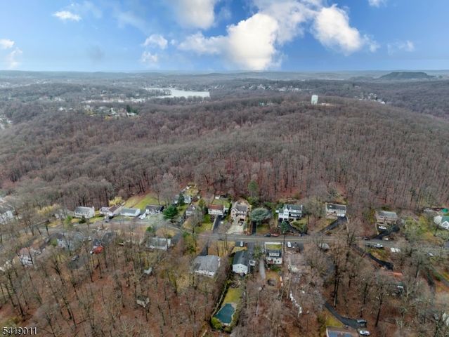 130 Valley View Dr, Rockaway Twp., NJ 07866