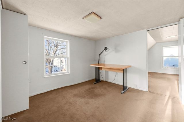 639 N Way Street, Barberton, OH 44203