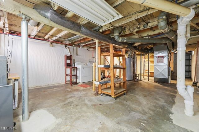 639 N Way Street, Barberton, OH 44203