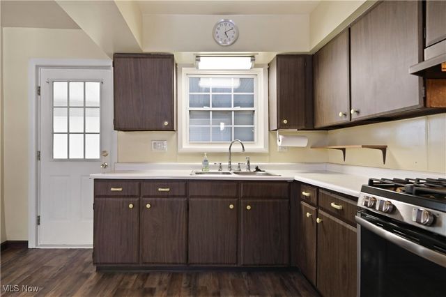 639 N Way Street, Barberton, OH 44203